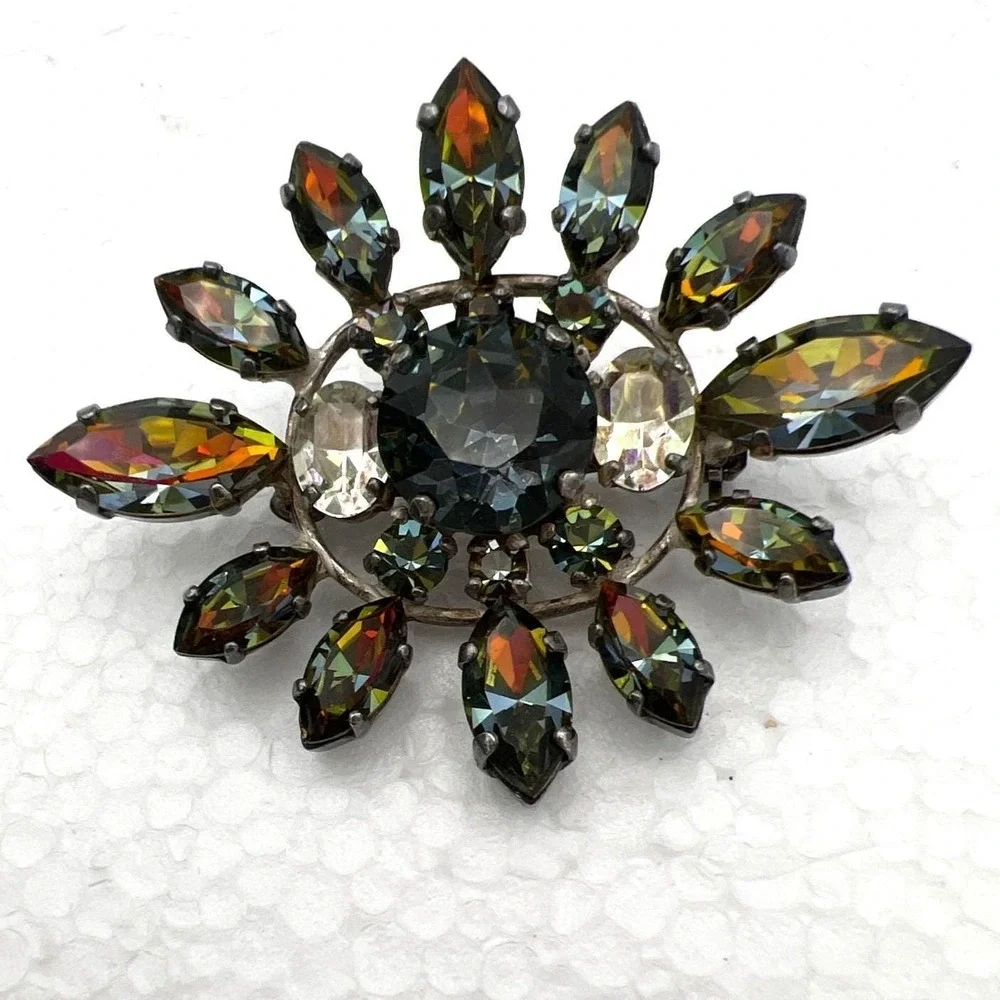 Vintage  Watermelon Rhinestone Brooch Pin Faceted Sunburst Silver‎ Tone